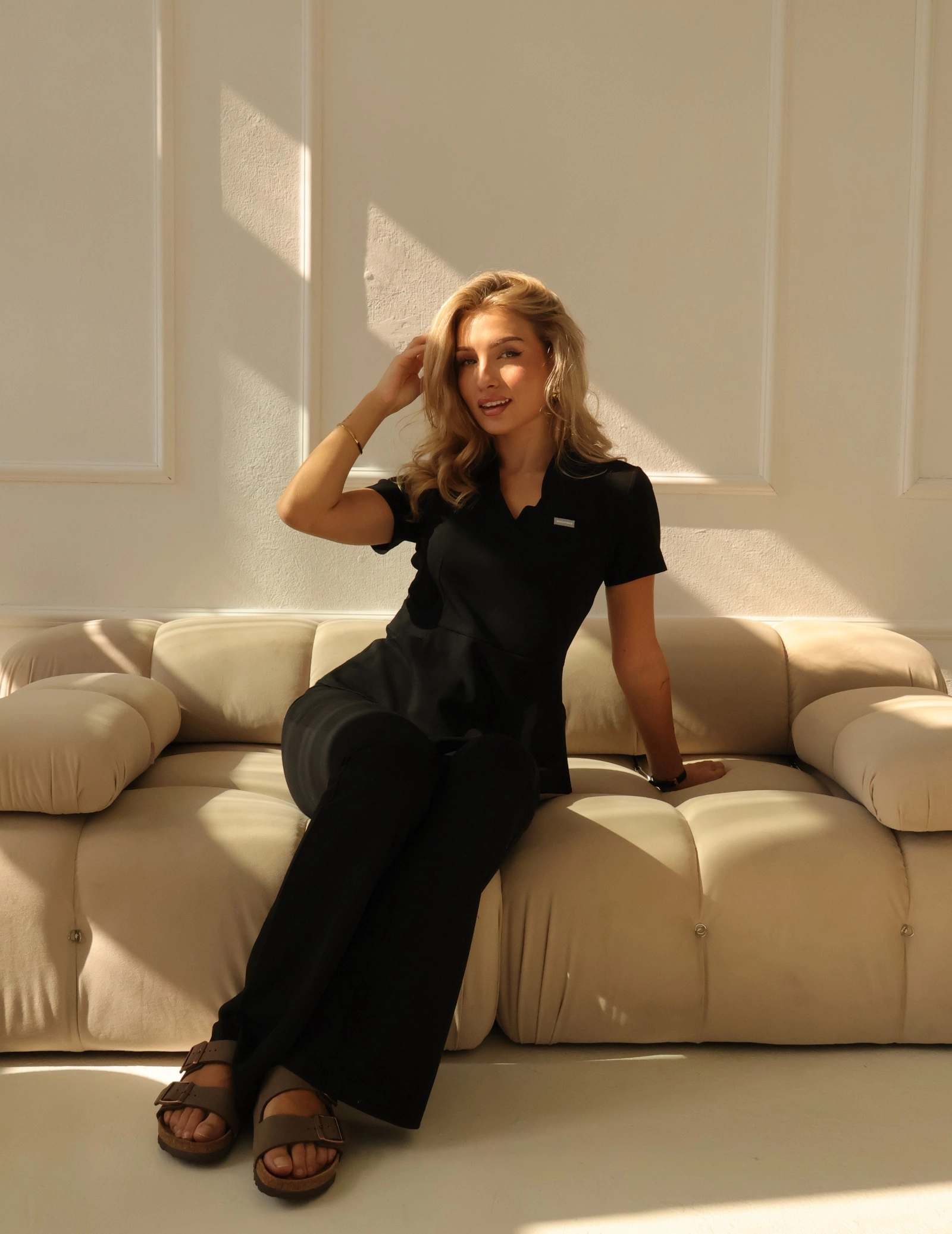 Lékařská Mikina Kori - BLACK