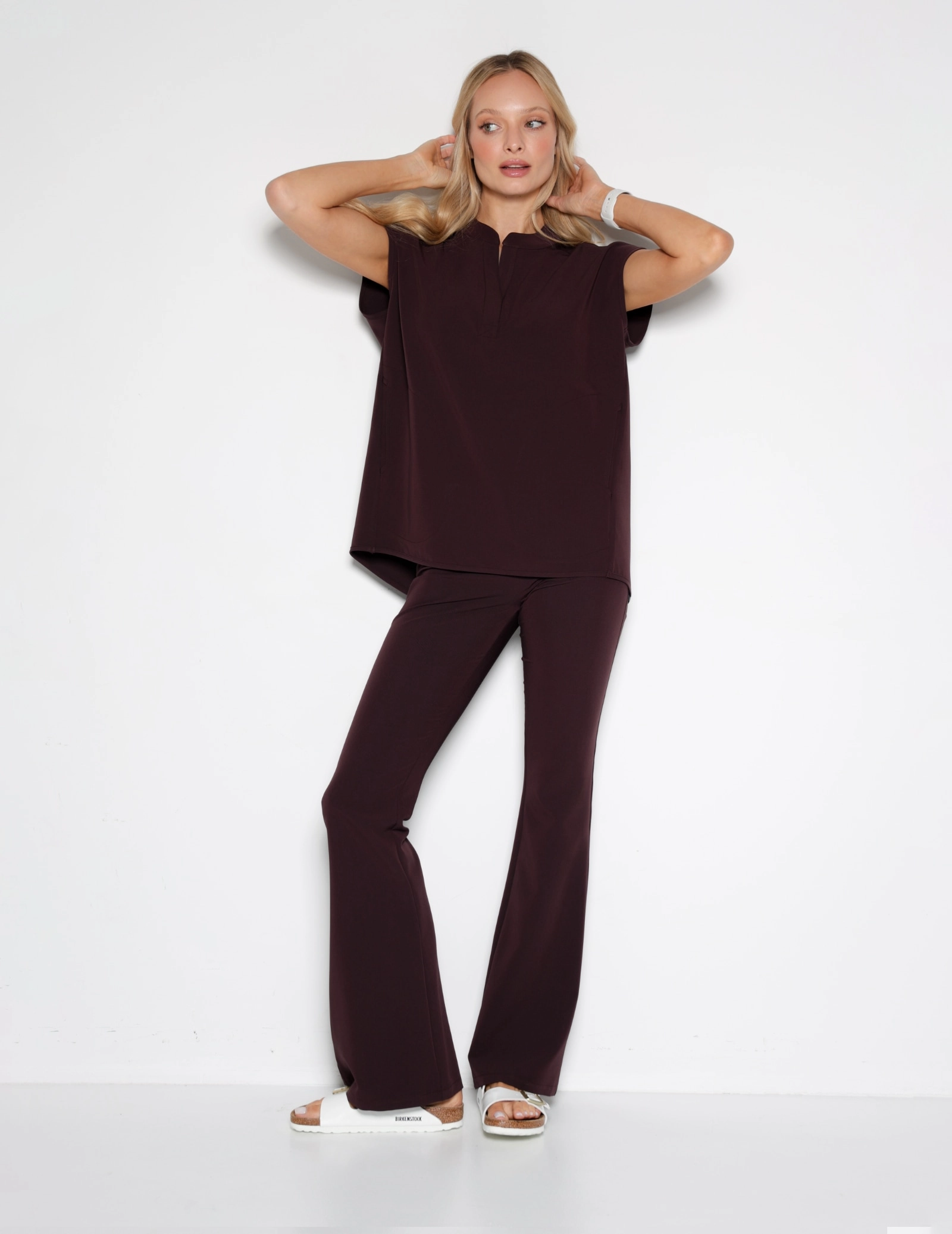 Lékařská Mikina Khloe - DARK CHOCOLATE